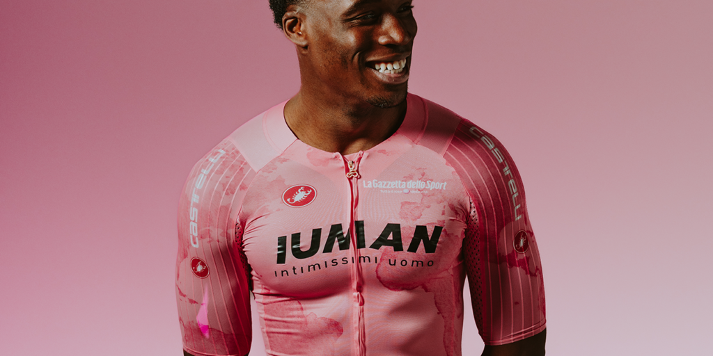 Le nouveau maillot rose du Giro 2025 d&eacute;voil&eacute;
