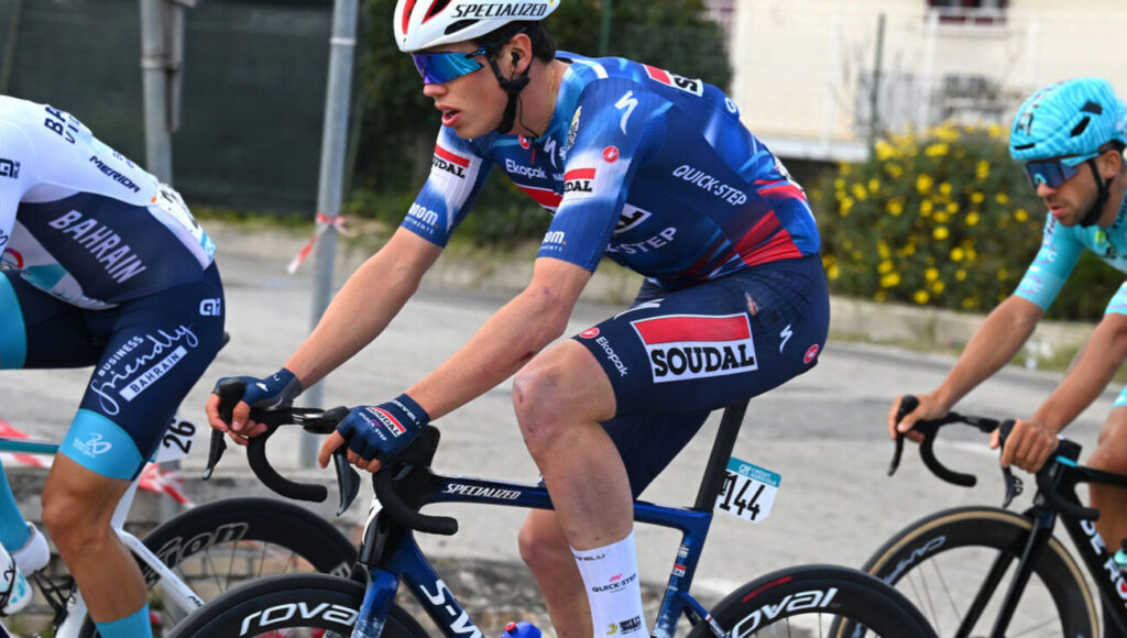 Une formation Soudal-Quick Step homog&egrave;ne au d&eacute;part du Tour des Flandres 2025