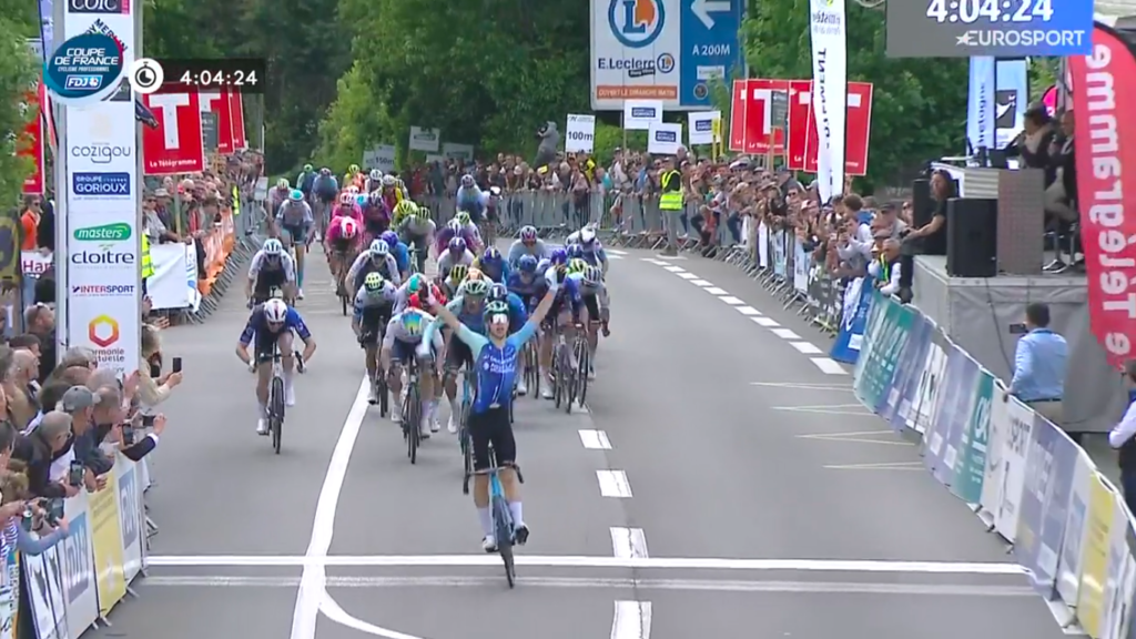 Aubin Sparfel remporte le Tour du Finist&egrave;re 2025