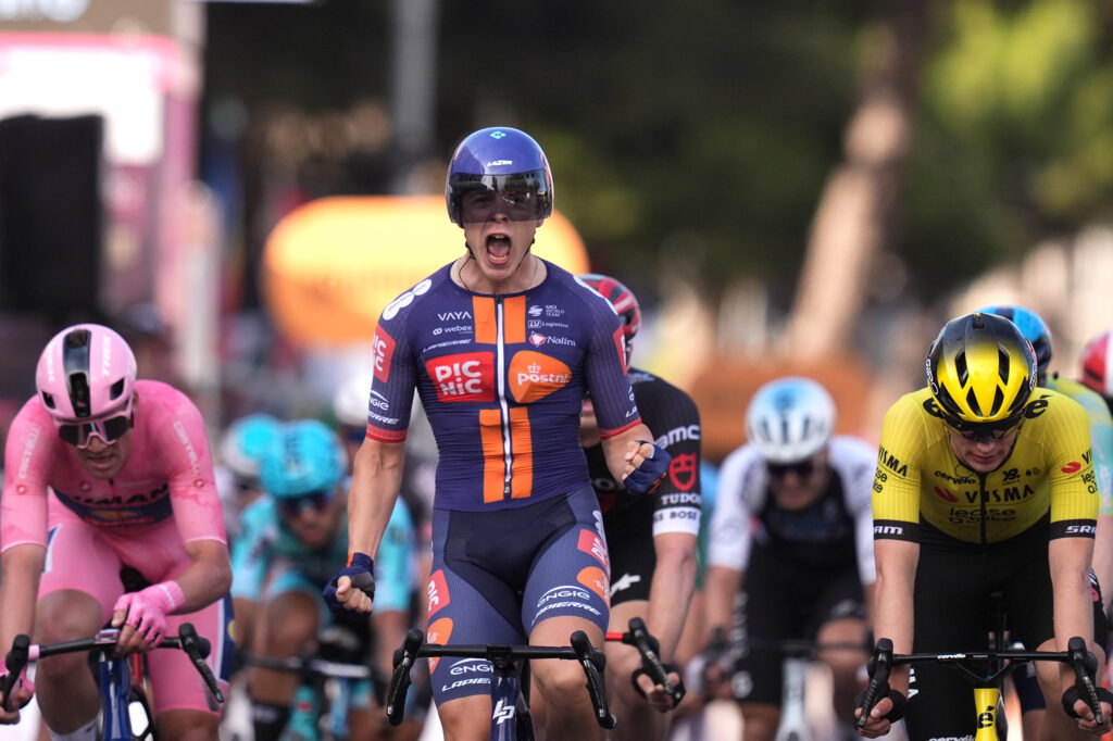 La surprise Casper van Uden sur la 4e &eacute;tape du Giro 2025