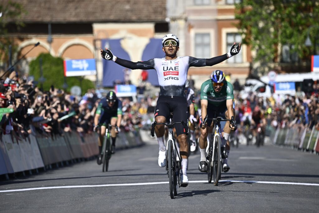 Juan Sebastian Molano gagne la 5e &eacute;tape, Lopez sacr&eacute; au g&eacute;n&eacute;ral du Tour de Hongrie 2025