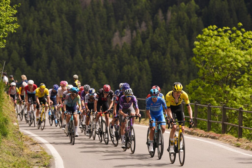 La 19e &eacute;tape du Giro 2025 en d&eacute;tails : le profil, les favoris, le direct