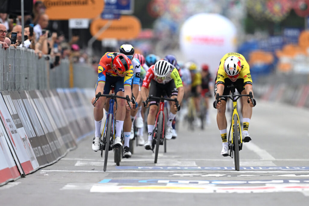 La 4e &eacute;tape du Giro 2025 en d&eacute;tails : le profil, les favoris, le direct