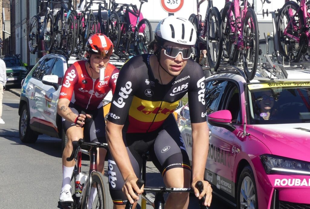 Malade, Arnaud De Lie est forfait pour les Boucles de la Mayenne 2025