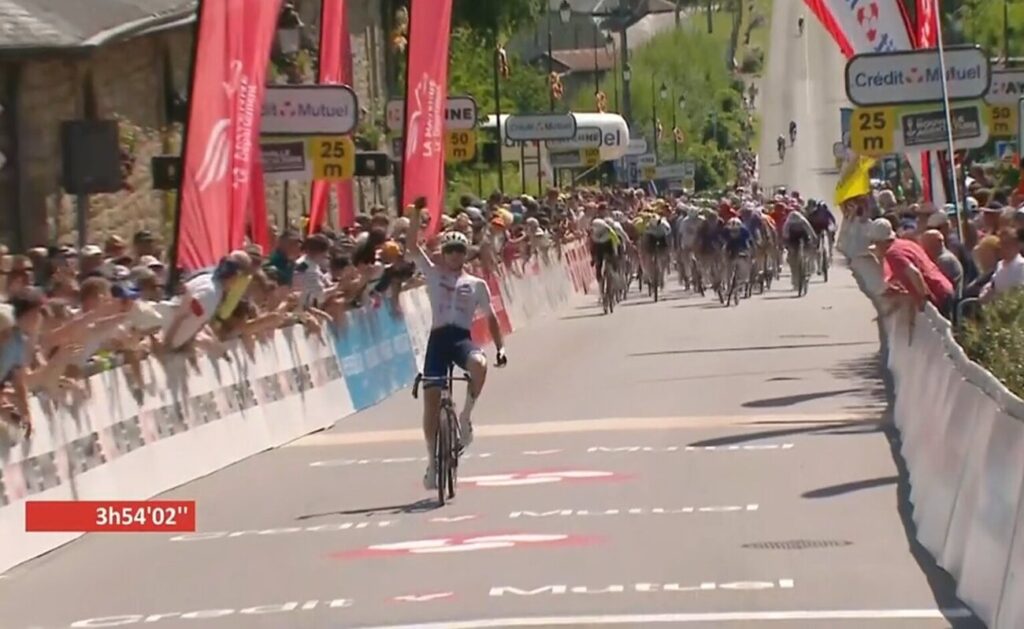 Le classement complet de la 1e &eacute;tape des Boucles de la Mayenne 2025