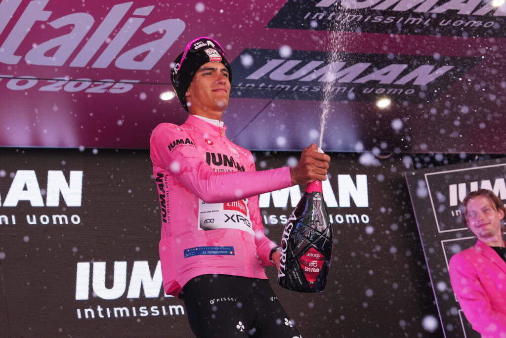 Le classement g&eacute;n&eacute;ral du Giro 2025 apr&egrave;s la 19e &eacute;tape : Isaac Del Toro &agrave; une &eacute;tape du sacre !