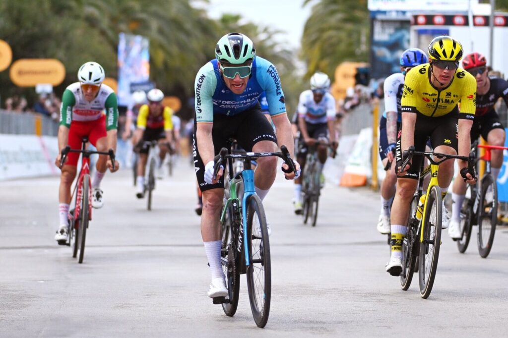 Decathlon AG2R La Mondiale en mode chasseur d&rsquo;&eacute;tapes sur le Giro 2025