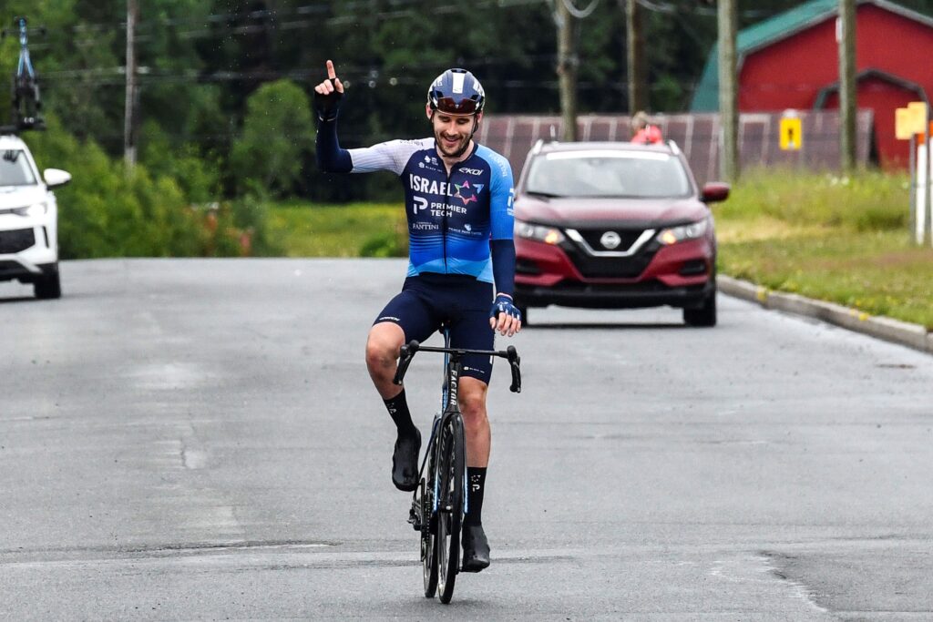 Derek Gee remporte les Championnats du Canada 2025