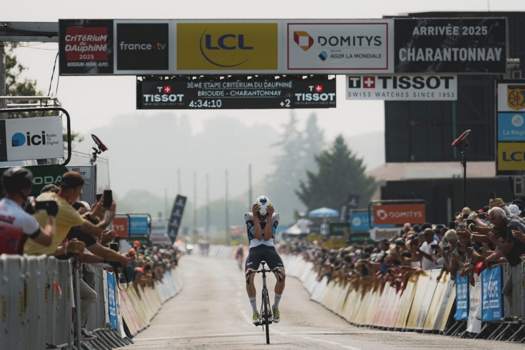 Iv&aacute;n Romeo le plus malin sur la 3e &eacute;tape du Crit&eacute;rium du Dauphin&eacute; 2025