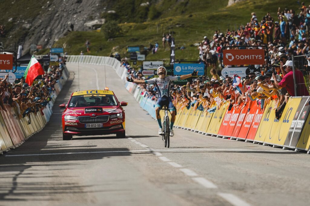 Lenny Martinez s&rsquo;offre la 8e &eacute;tape du Crit&eacute;rium du Dauphin&eacute; 2025