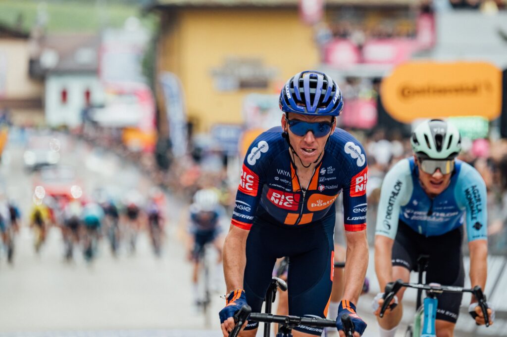 Romain Bardet : &laquo;&nbsp;&Ecirc;tre &agrave; la bagarre&nbsp;&raquo; sur le Crit&eacute;rium du Dauphin&eacute; 2025