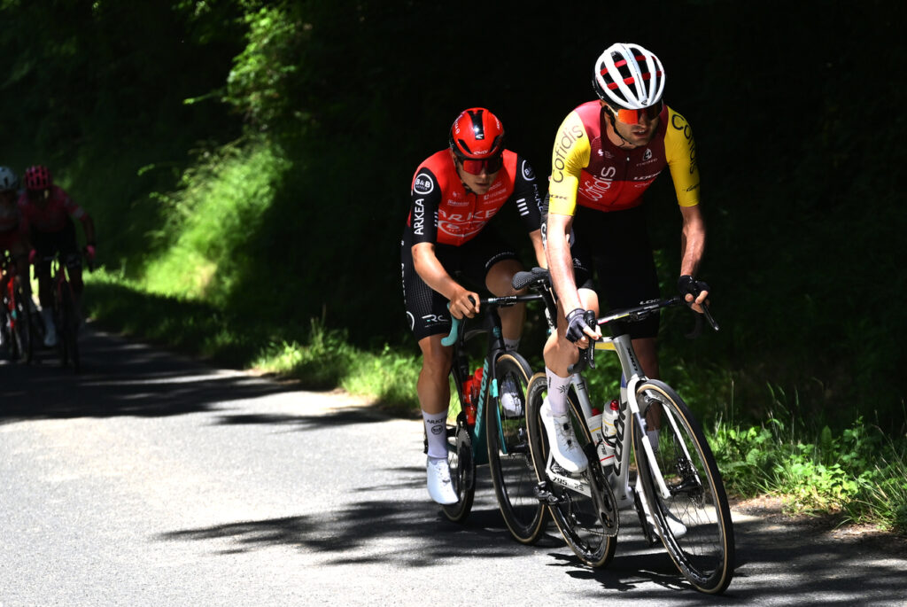 DIRECT : 11 hommes &eacute;chapp&eacute;s sur la 4e &eacute;tape de La Route d&rsquo;Occitanie 2025
