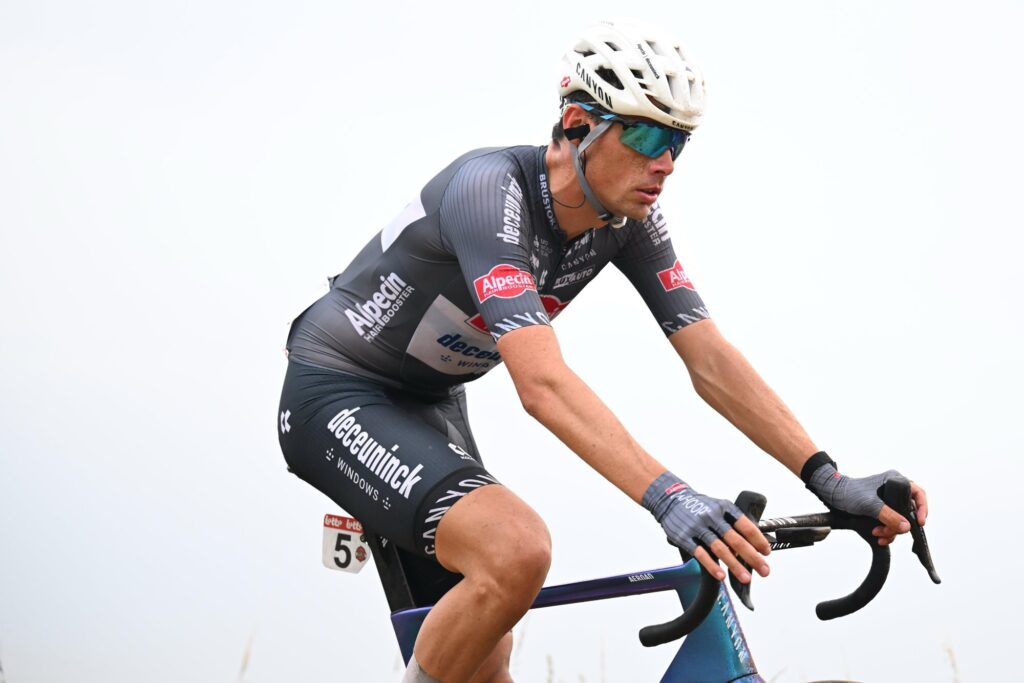 Oscar Riesebeek &eacute;cope d&rsquo;une suspension apr&egrave;s deux cartons jaunes sur le Tour de Belgique 2025