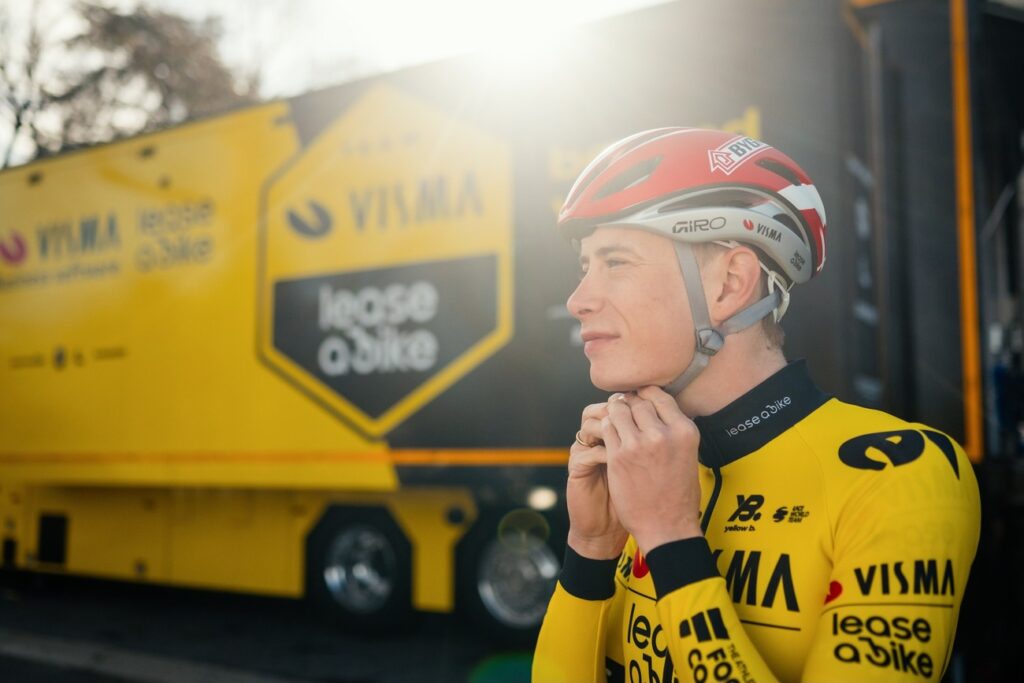 Jonas Vingegaard &agrave; la t&ecirc;te d&rsquo;une solide Visma-Lease a Bike au Crit&eacute;rium du Dauphin&eacute; 2025