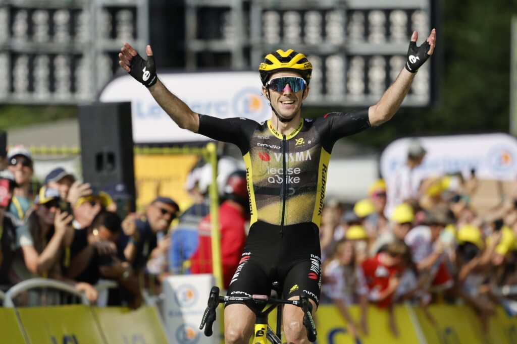 Simon Yates l&rsquo;&eacute;tape, Ben Healy le maillot jaune sur la 10e &eacute;tape du Tour de France 2025