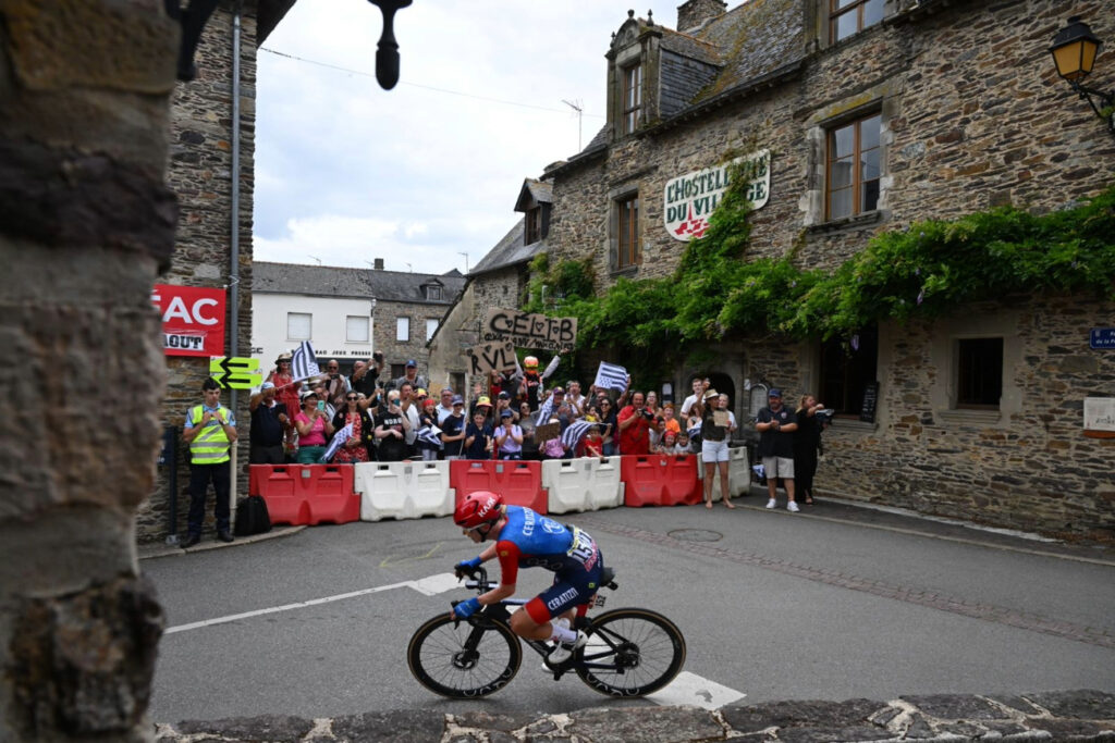 DIRECT : 4 coureuses ouvrent la route dont Cl&eacute;mence Latimier sur la 3e &eacute;tape du Tour de France Femmes 2025