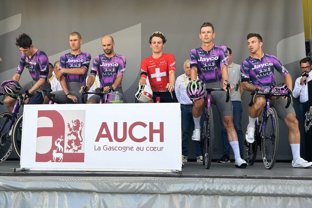 Le Tour de France 2025 rend hommage &agrave; Samuele Privitera