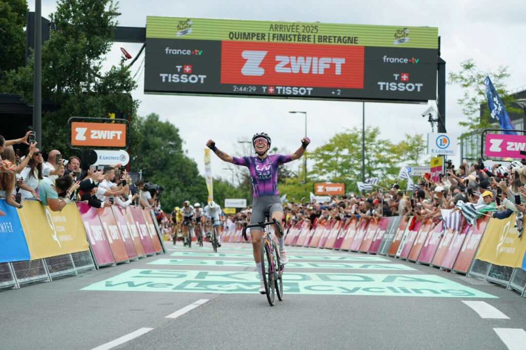 Mavi Garcia en solitaire sur la 2e &eacute;tape du Tour de France Femmes 2025