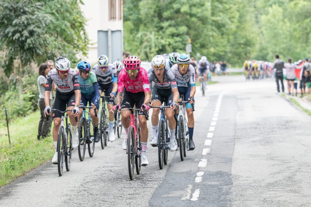 DIRECT : 10 coureurs ouvrent la route sur la 6e &eacute;tape de La Vuelta 2025