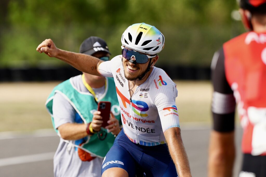 Jason Tesson s&rsquo;impose sur la 1e &eacute;tape du Tour Poitou-Charentes 2025