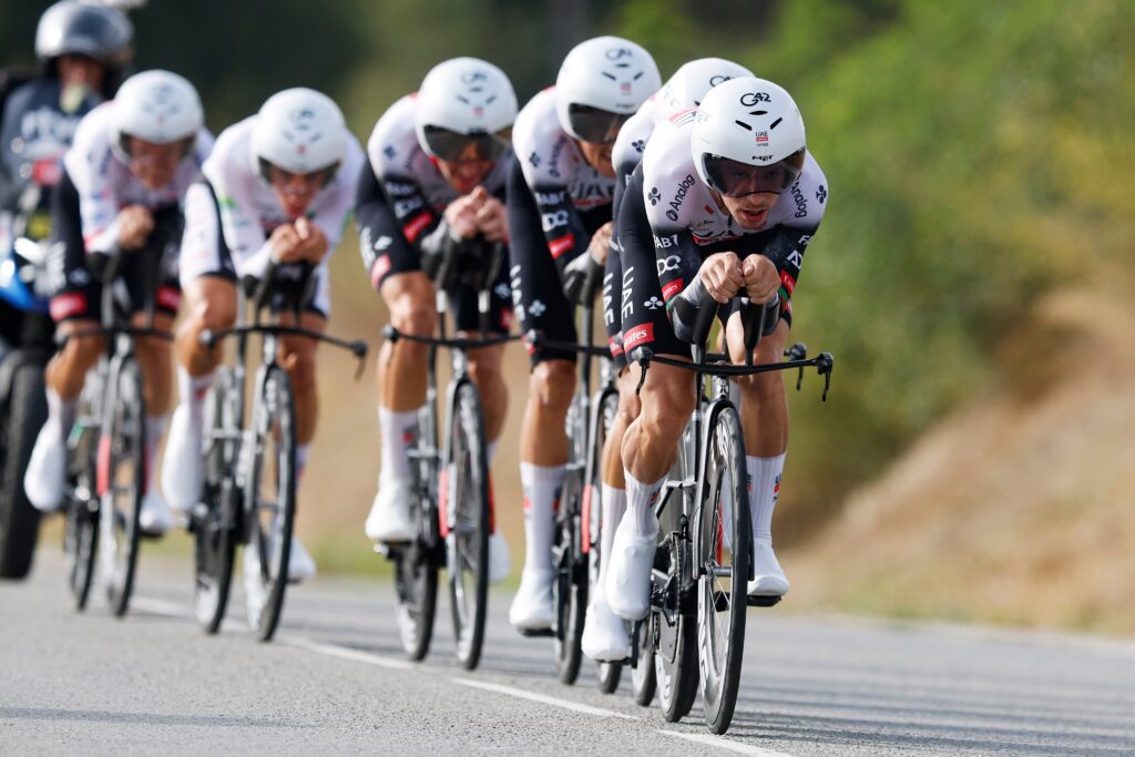 UAE Team Emirates XRG remet les pendules &agrave; l&rsquo;heure sur le chrono par &eacute;quipes de la 5e &eacute;tape de La Vuelta 2025