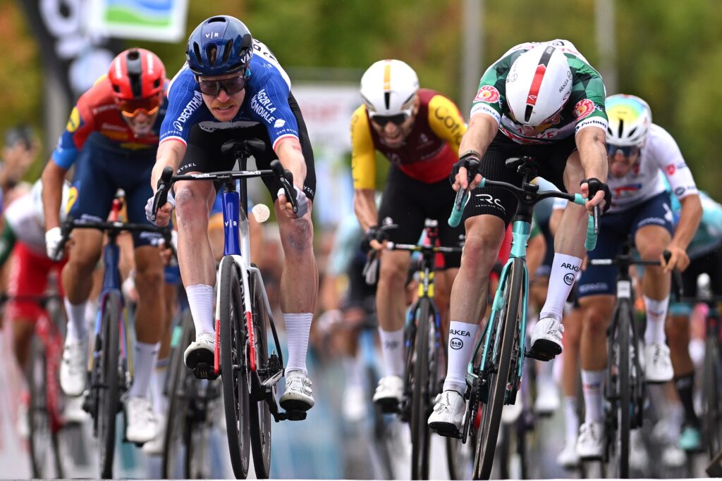 Dorian Godon s&rsquo;impose sur la 2e &eacute;tape du Tour Poitou-Charentes 2025