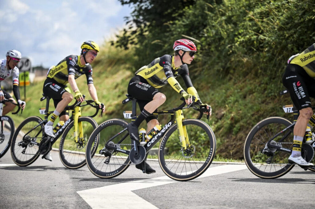 La formation Visma-Lease a Bike victime d&rsquo;un important vol de v&eacute;los sur La Vuelta 2025