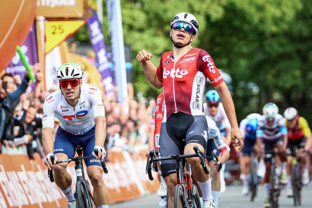 Arnaud De Lie tout en puissance sur le Grand Prix de Wallonie 2025, Emilien Jeanni&egrave;re 2e