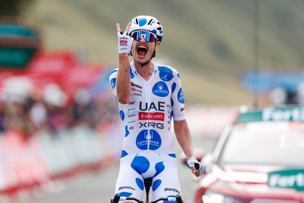 Jay Vine au sommet sur la 10e &eacute;tape de La Vuelta 2025