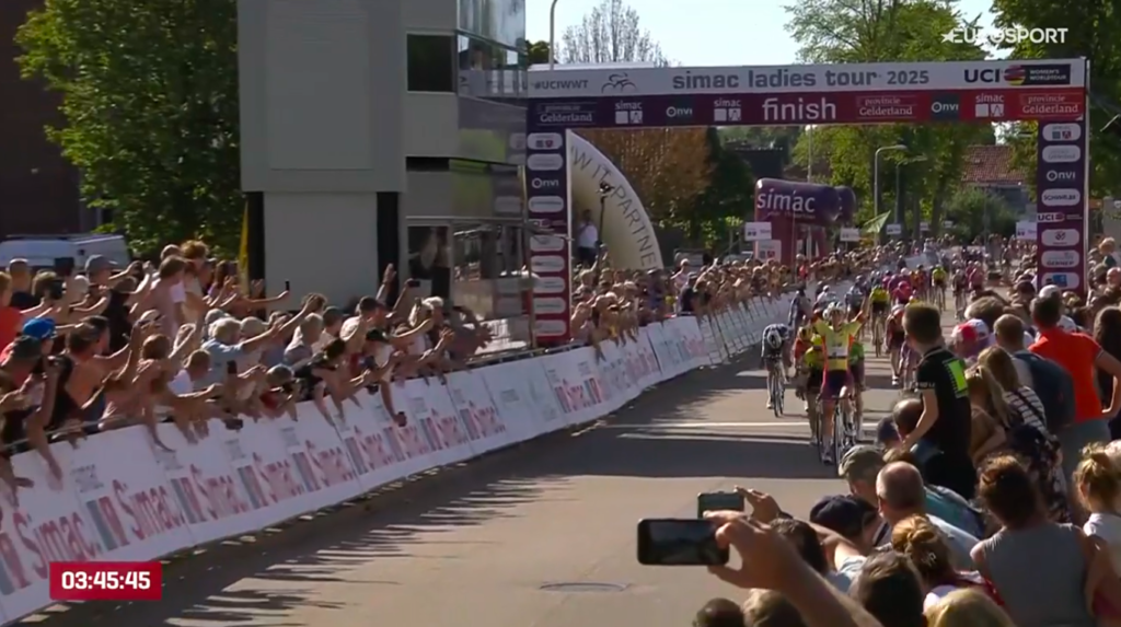La 6e &eacute;tape et le classement g&eacute;n&eacute;ral final pour Lorena Wiebes sur le Simac Ladies Tour 2025