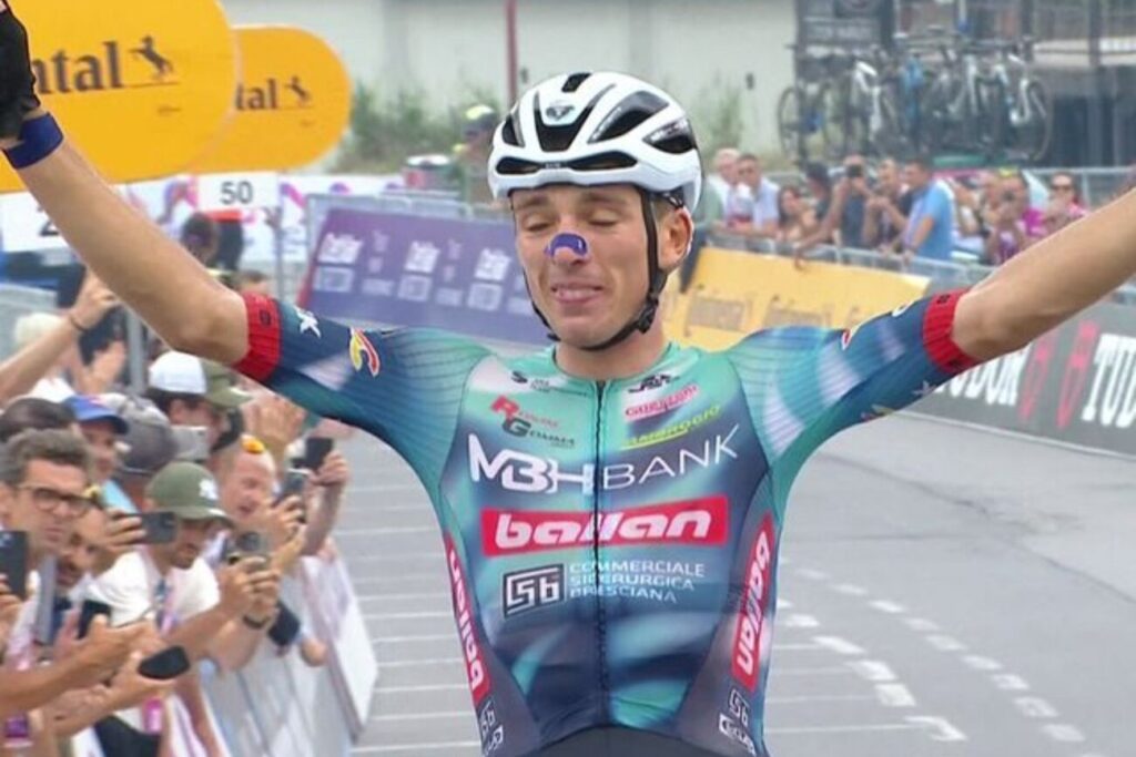 Movistar s&rsquo;offre les services d&rsquo;un grand espoir du cyclisme europ&eacute;en jusqu&rsquo;en 2028
