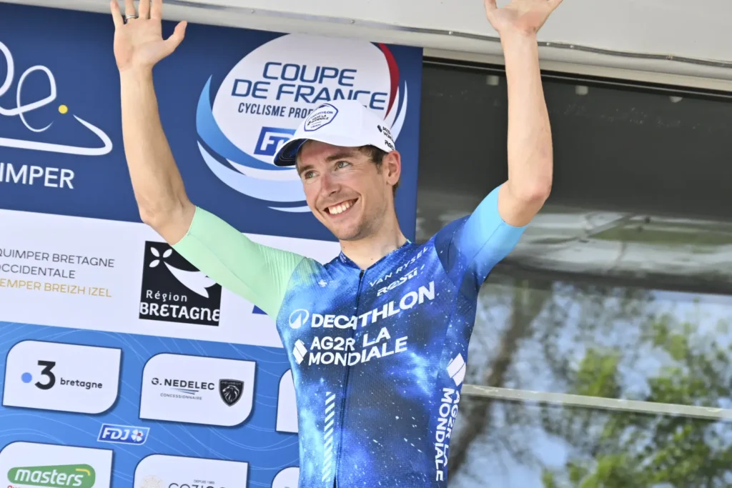 Beno&icirc;t Cosnefroy chez UAE Team Emirates XRG en 2026 : &laquo;&nbsp;Faire partie de la meilleure &eacute;quipe du monde&hellip;&nbsp;&raquo;