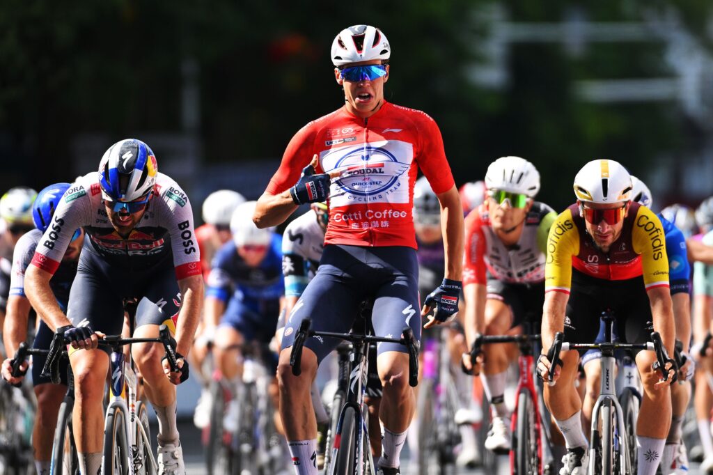 Le quadrupl&eacute; de Paul Magnier sur la 4e &eacute;tape du Tour du Guangxi 2025