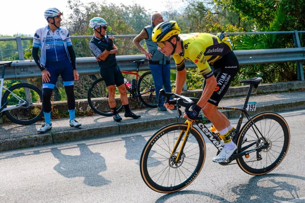 La v&eacute;ritable (re)naissance de Cian Uijtdebroeks sur les routes du Tour de Lombardie 2025