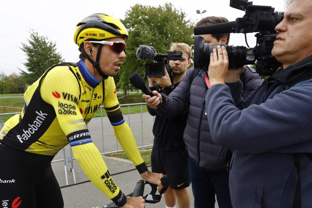 La 3e &eacute;tape du Tour de Hollande 2025 annul&eacute;e &agrave; cause de l&rsquo;intrusion d&rsquo;une voiture sur le parcours