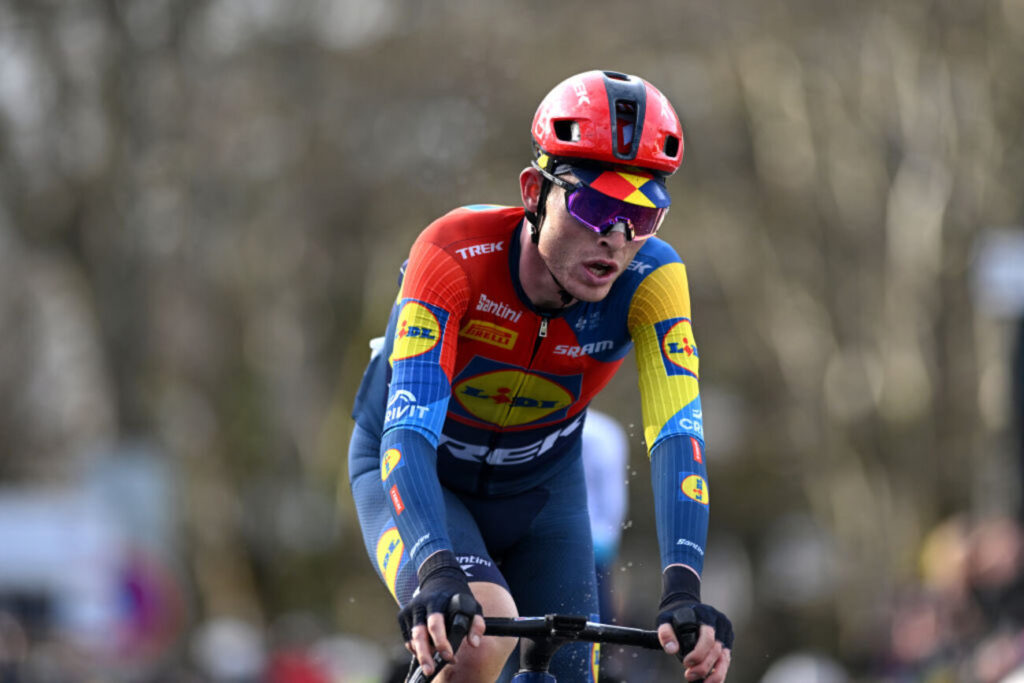Victime d&rsquo;une hernie discale mais align&eacute; sur le Tour du Guangxi 2025, Mattias Skjelmose abandonne lors de la 3e &eacute;tape