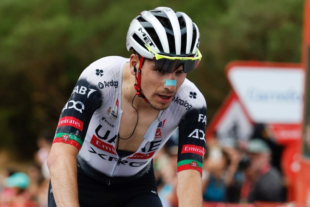 Jo&atilde;o Almeida poursuit l&rsquo;aventure avec UAE jusqu&rsquo;en 2028