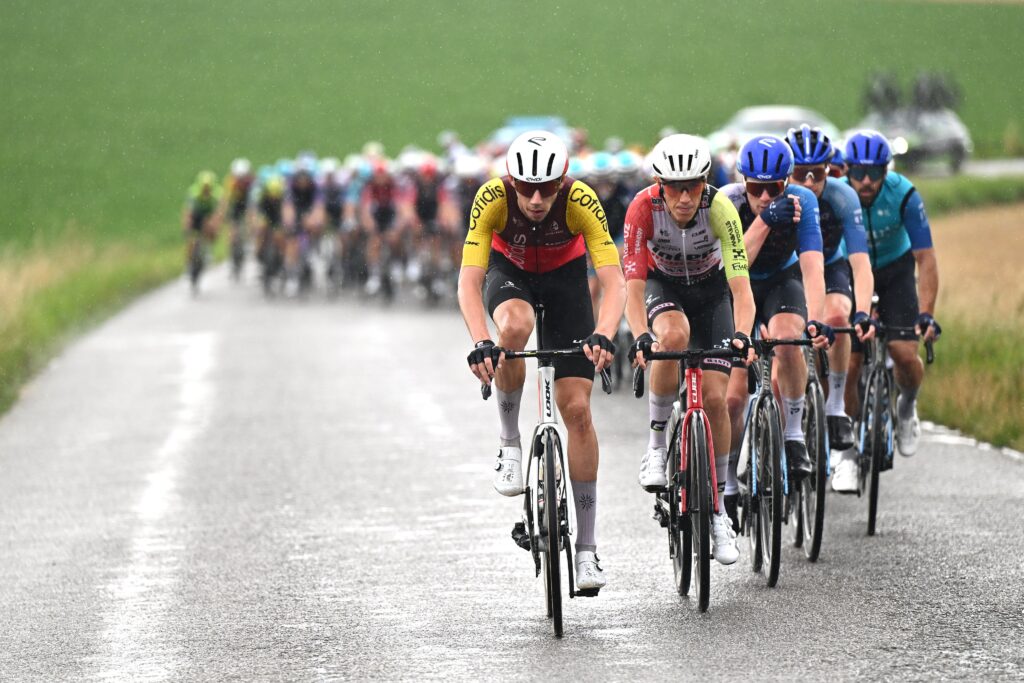 Ludovic Robeet de retour sur un v&eacute;lo apr&egrave;s son AVC : &laquo;&nbsp;Tout r&eacute;apprendre depuis le d&eacute;but&nbsp;&raquo;
