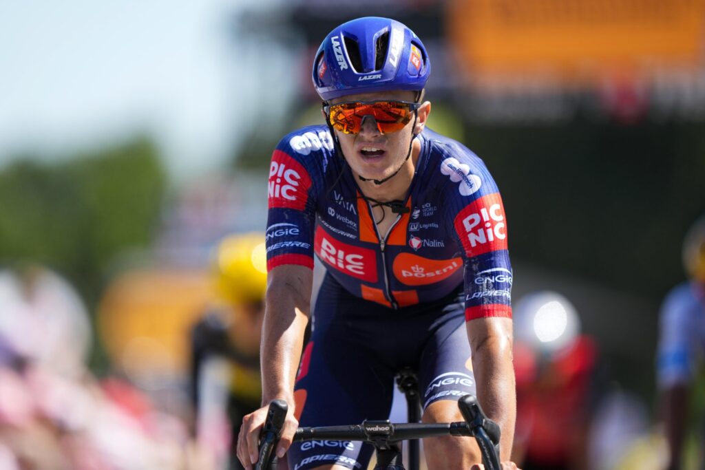 Oscar Onley rompt son contrat chez Picnic PostNL et signe chez INEOS Grenadiers