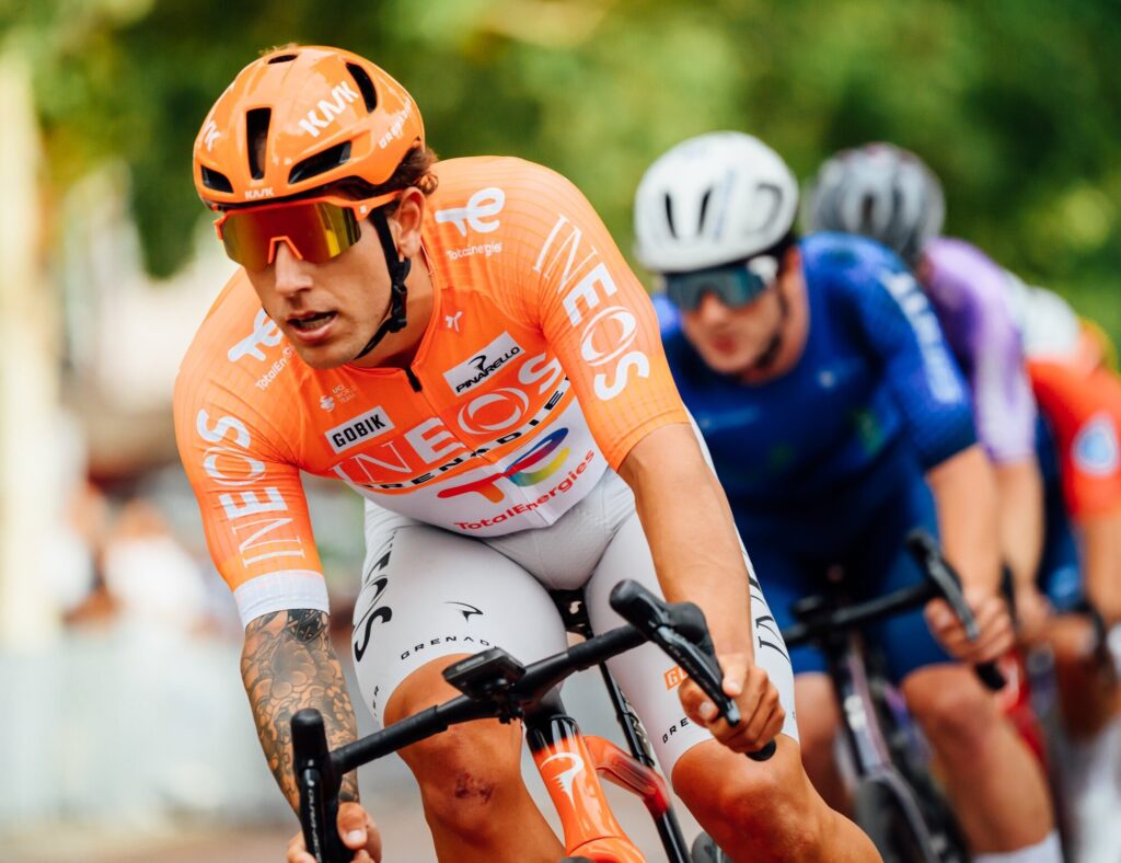 INEOS Grenadiers autour de Sam Welsford sur le Tour Down Under 2026