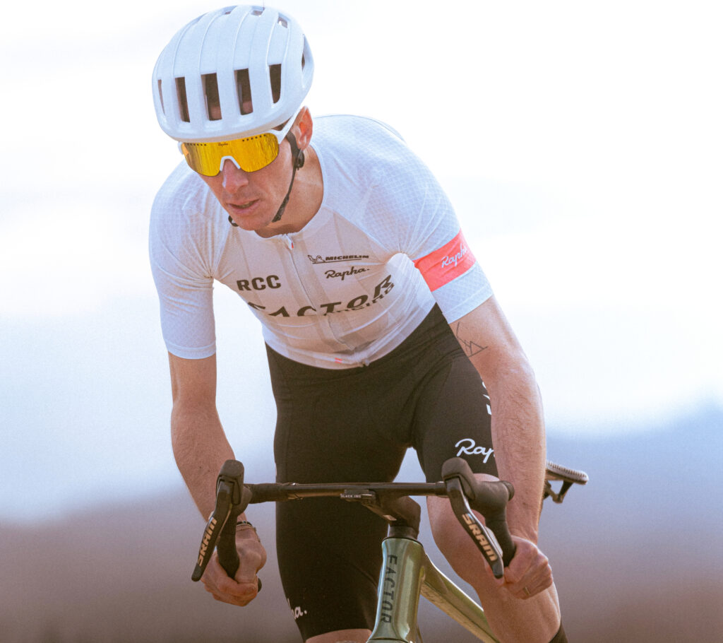 Romain Bardet fait sensation en Australie et triomphe d&egrave;s ses d&eacute;buts avec Factor Racing
