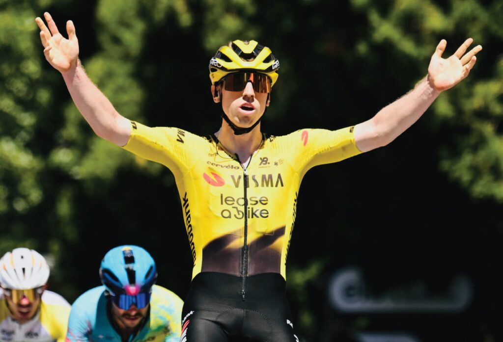 Matthew Brennan conclut, Jay Vine sacr&eacute; au g&eacute;n&eacute;ral du Tour Down Under 2026