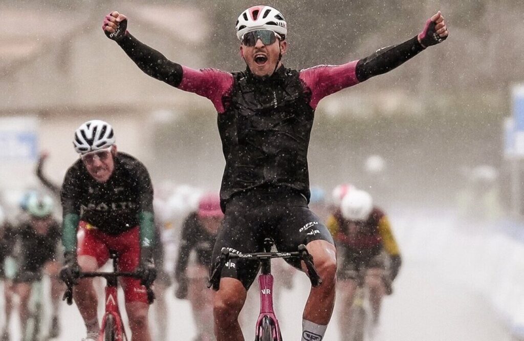La surprise Arnaud Tendon surprend les favoris et remporte la 1e &eacute;tape du Tour de la Provence 2026