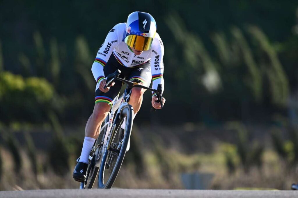 Remco Evenepoel s&rsquo;offre la 2e &eacute;tape du Tour de Valence 2026