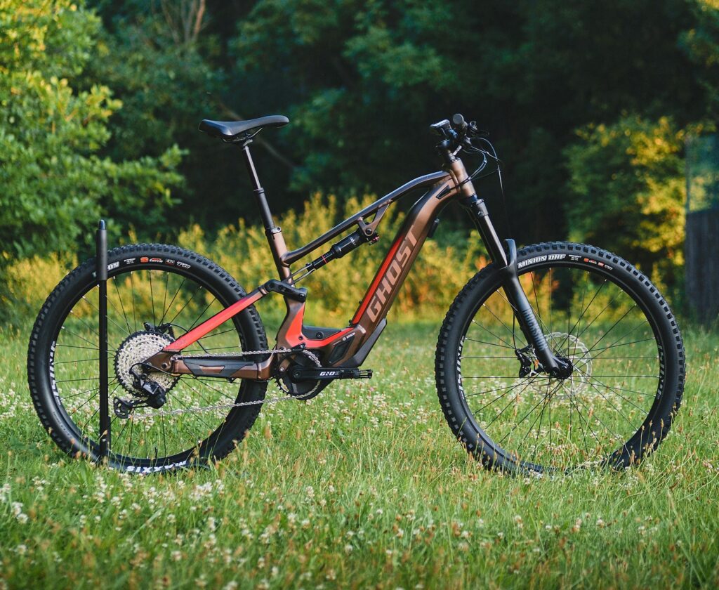 VTT &eacute;lectrique tout suspendu reconditionn&eacute; : la meilleure option pour rouler sans exploser son budget ?