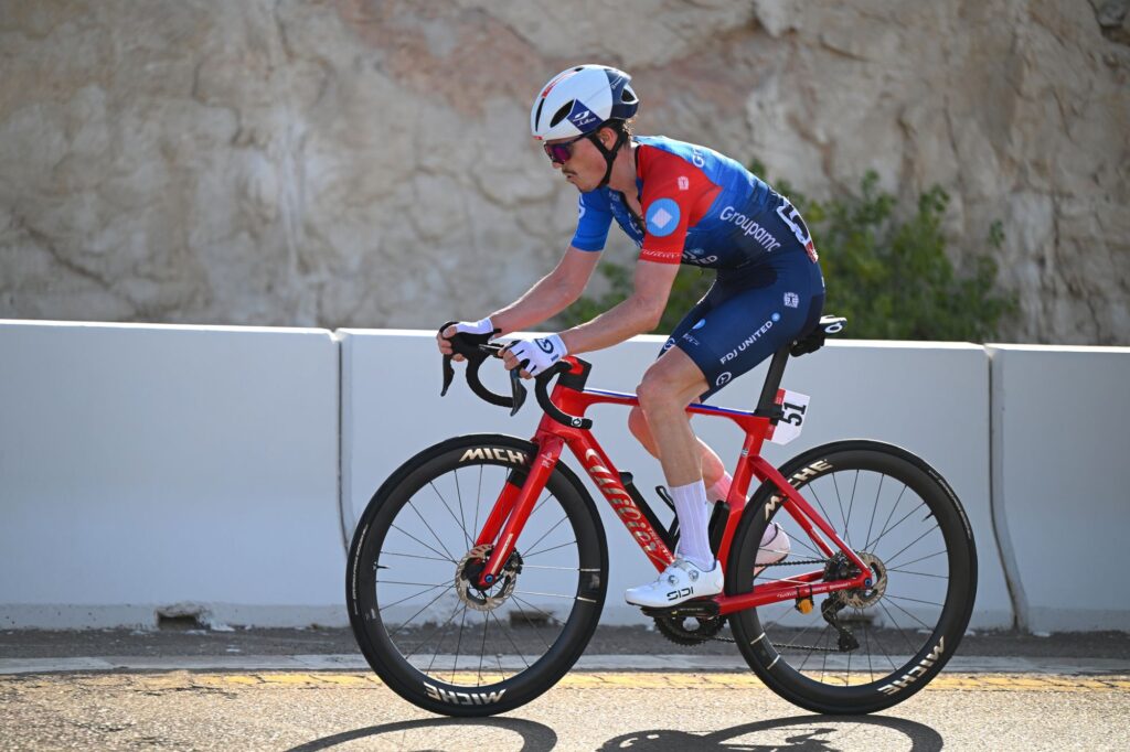 DIRECT : Nouvelle d&eacute;sillusion pour David Gaudu contraint &agrave; l&rsquo;abandon sur la 5e &eacute;tape de Paris-Nice 2026