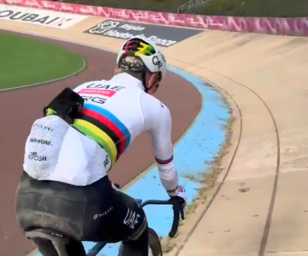 Nouveau rep&eacute;rage pour Tadej Pogacar sur l&rsquo;enfer de Paris-Roubaix