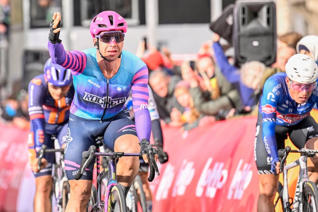 Dylan Groenewegen le plus rapide sur le Ronde van Brugge 2026