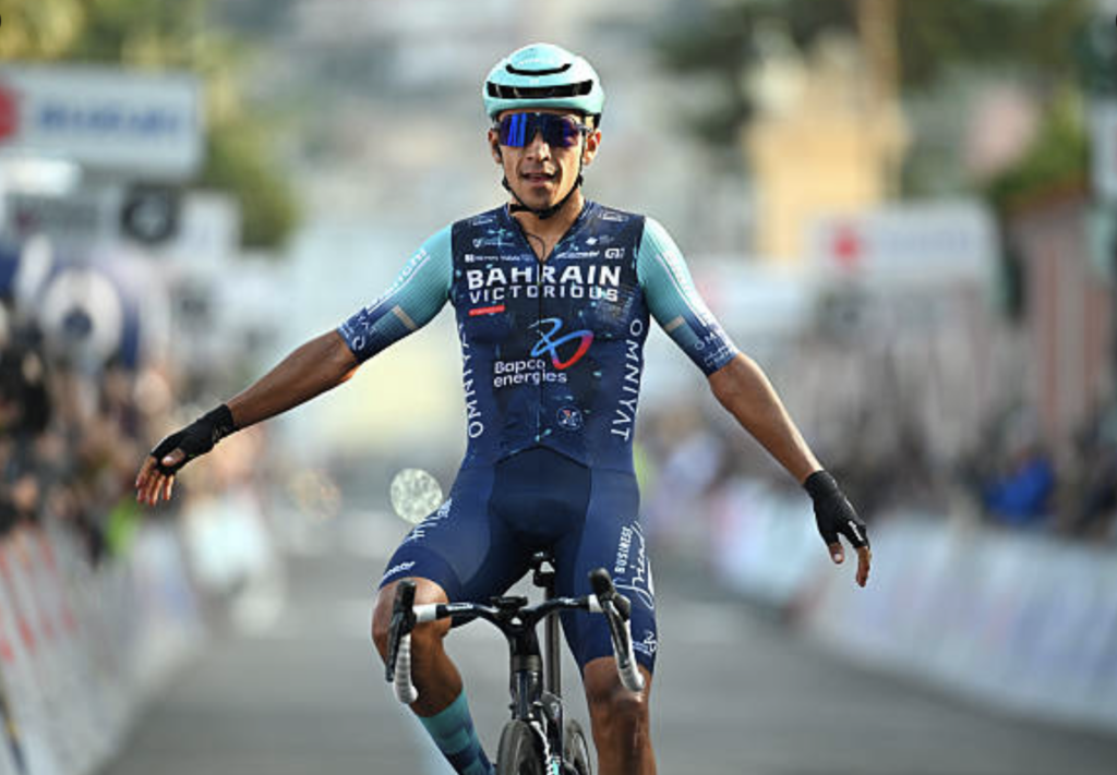Santiago Buitrago triomphe en solitaire sur le Trofeo Laigueglia 2026, Romain Gr&eacute;goire 2e