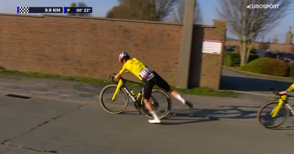 Wout van Aert victime d&rsquo;un sabotage sur l&rsquo;Ename Samyn Classic 2026 ? &laquo;&nbsp;Il y avait soudainement du verre sur la route&nbsp;&raquo;